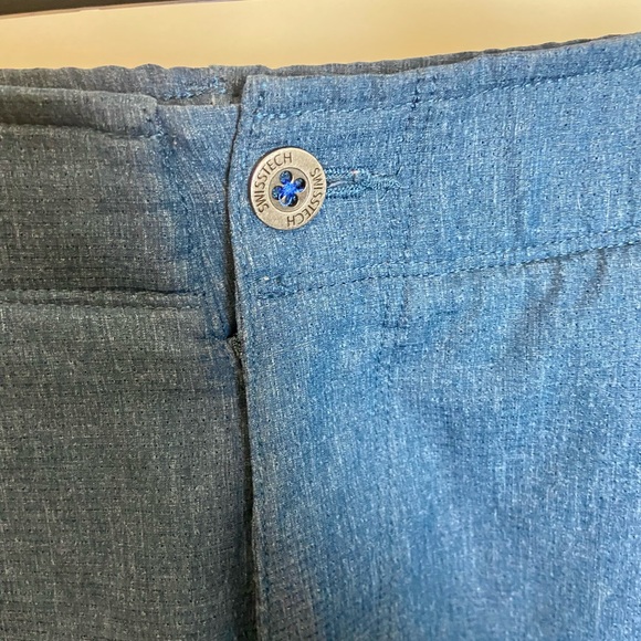 Swiss Tech Men’s Shorts - Picture 3 of 9